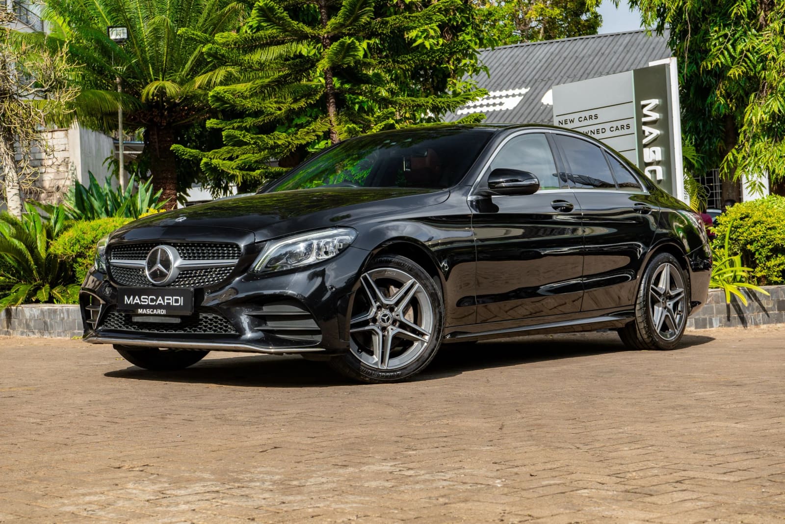 Mercedes-Benz C200 AMG Line Package