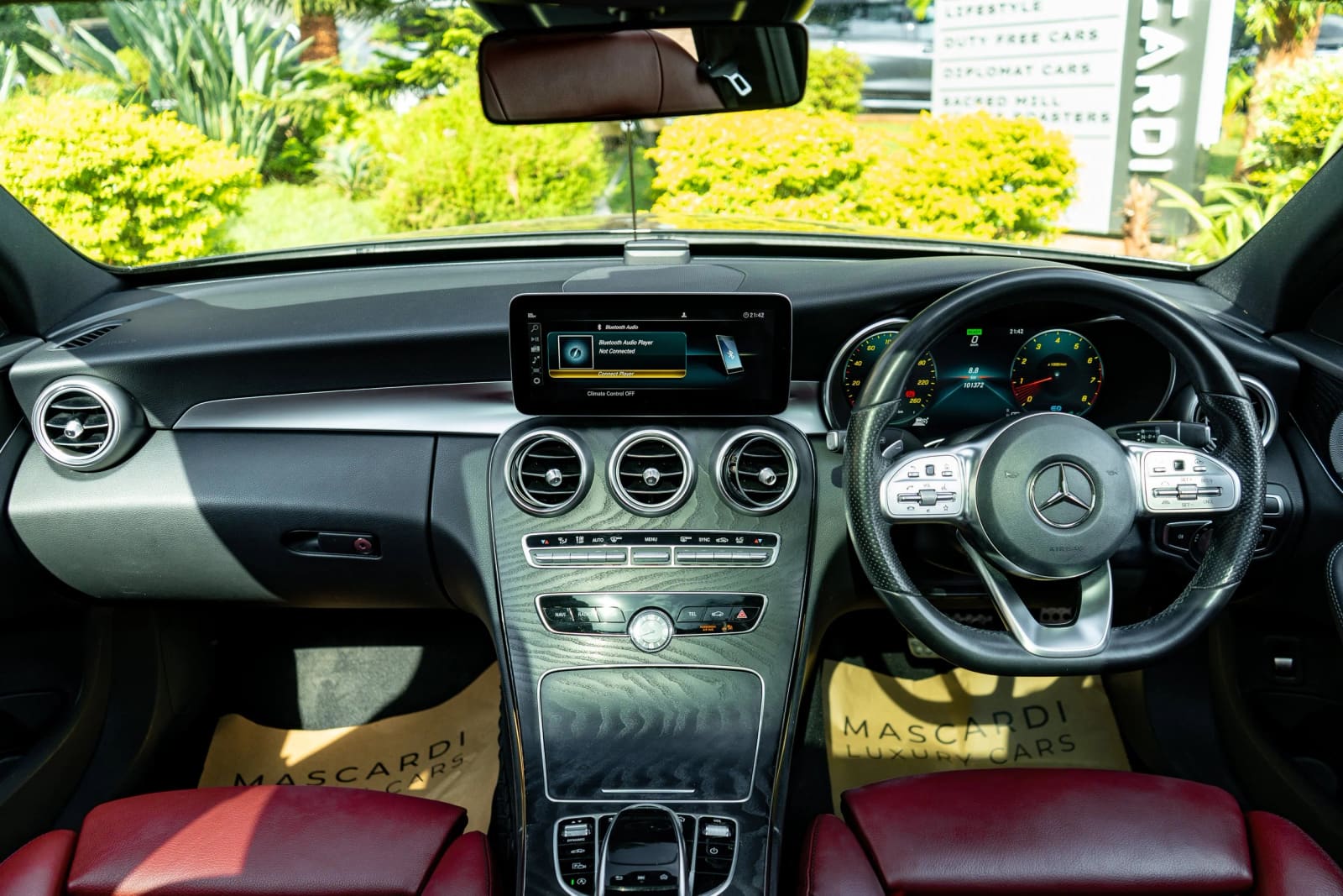 Mercedes-Benz C200 AMG Line Package thumbnail 3