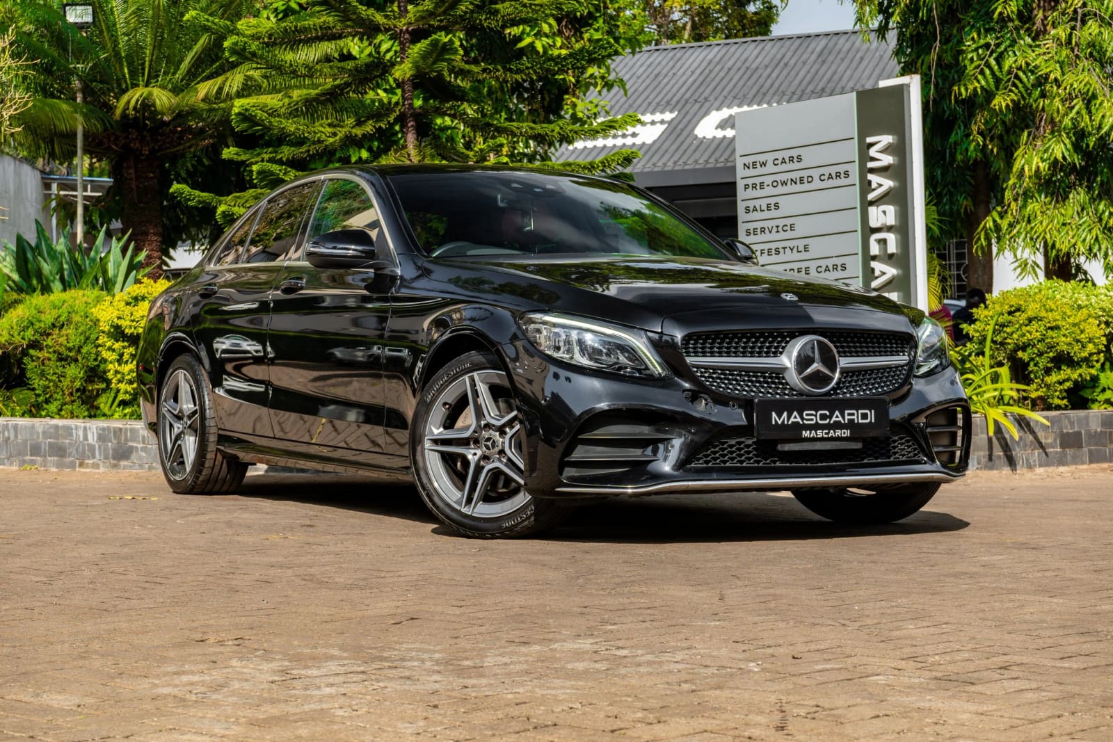 Mercedes-Benz C200 AMG Line Package thumbnail 4