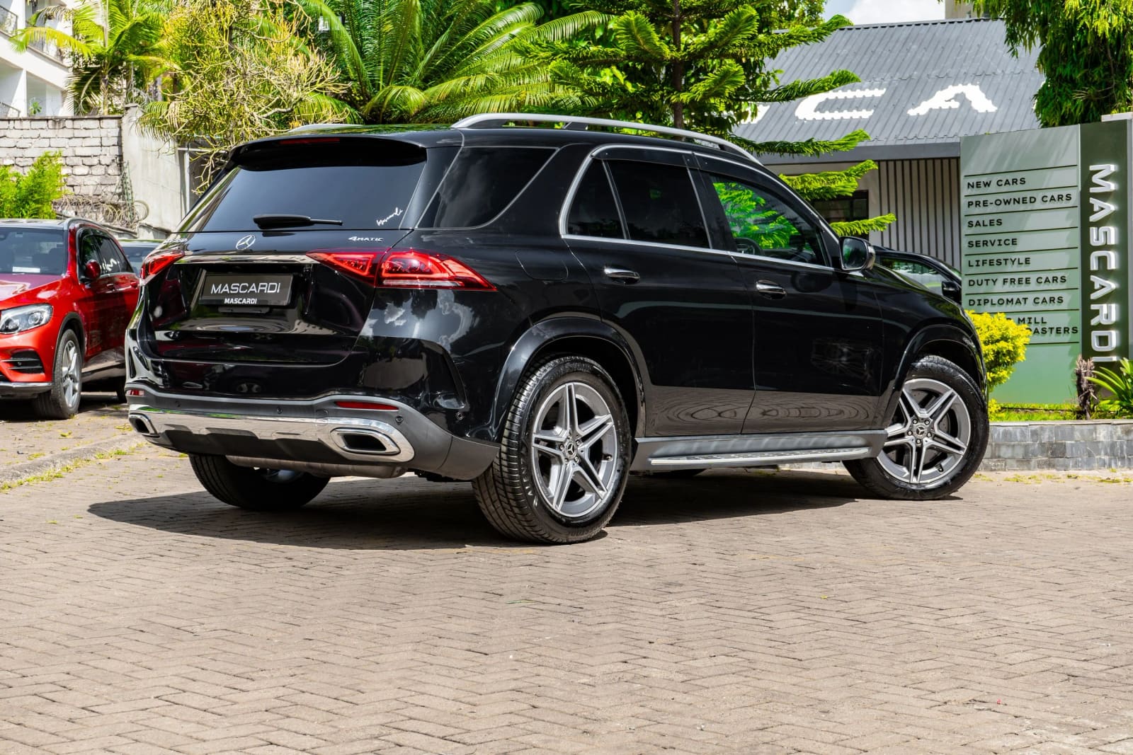 Mercedes-Benz GLE 450 thumbnail 2