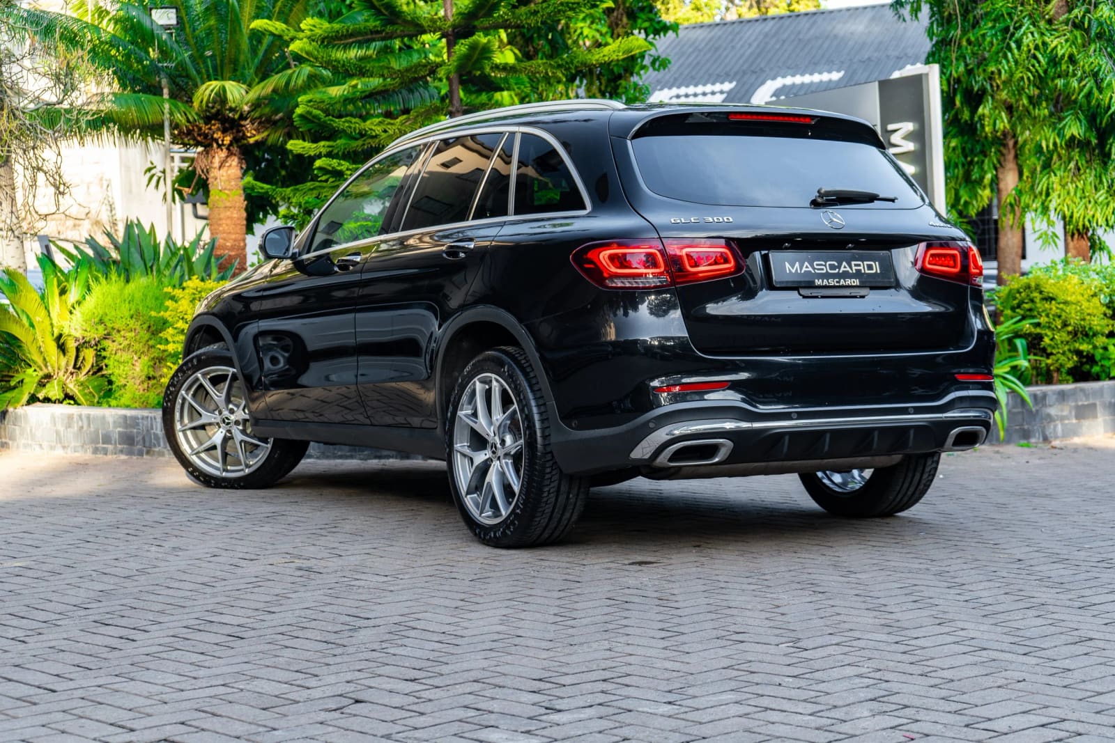 Mercedes-Benz GLC 300 4 Matic thumbnail 5