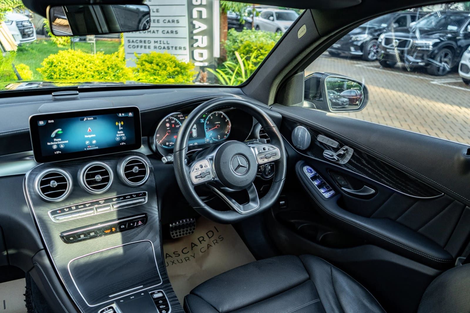 Mercedes-Benz GLC 300 4 Matic thumbnail 6