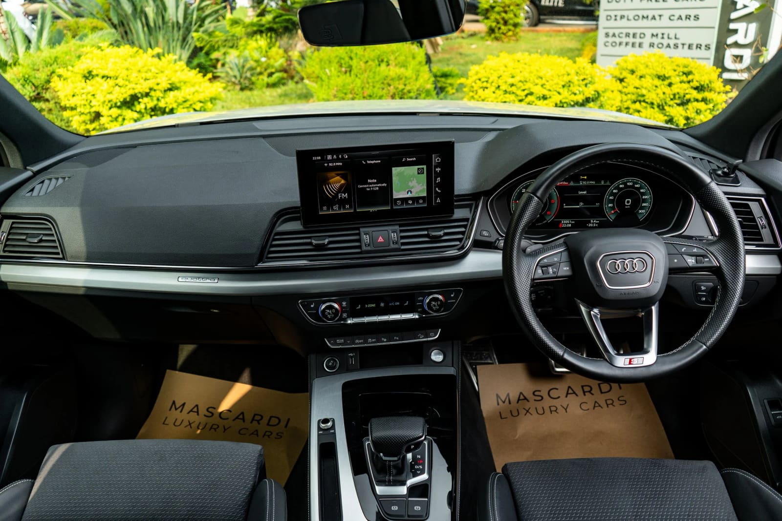 Audi Q5 TFSI QUATTRO thumbnail 3