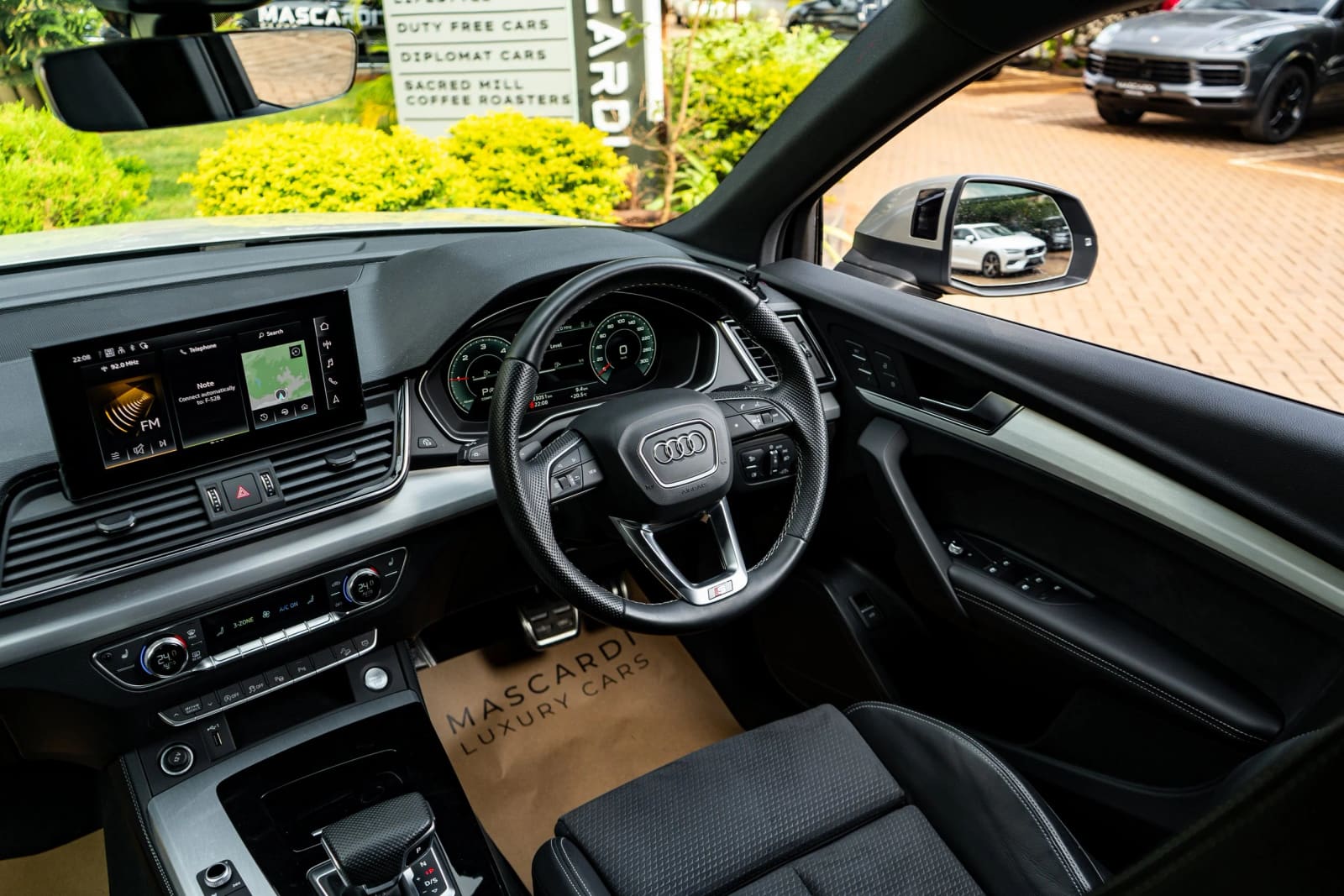 Audi Q5 TFSI QUATTRO thumbnail 6