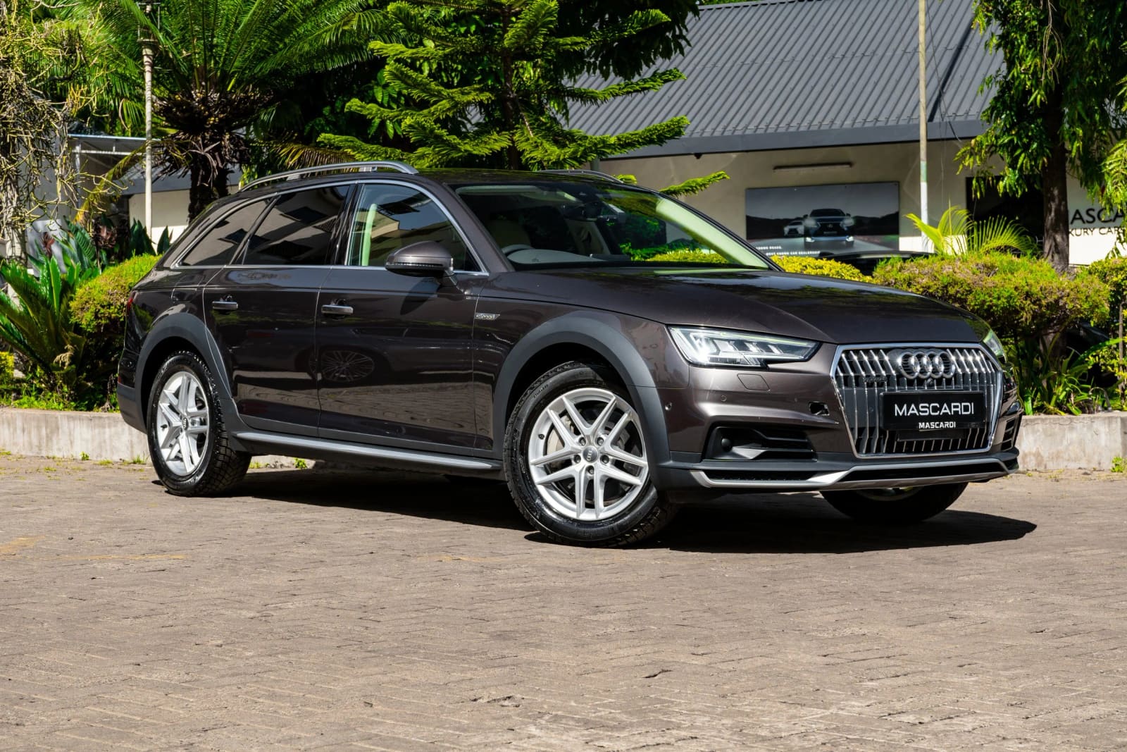 Audi A4 Allroad 2.0 TFSI Quattro thumbnail 5