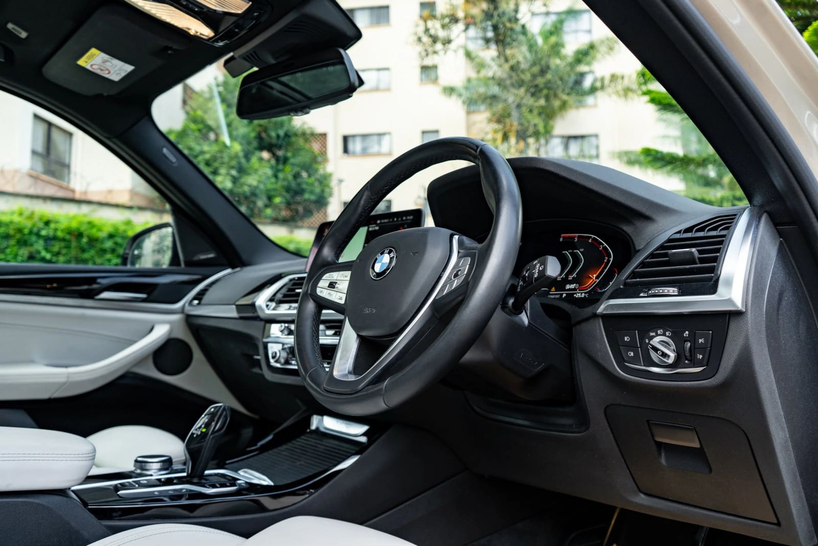 BMW X3 X-Drive 20d thumbnail 7
