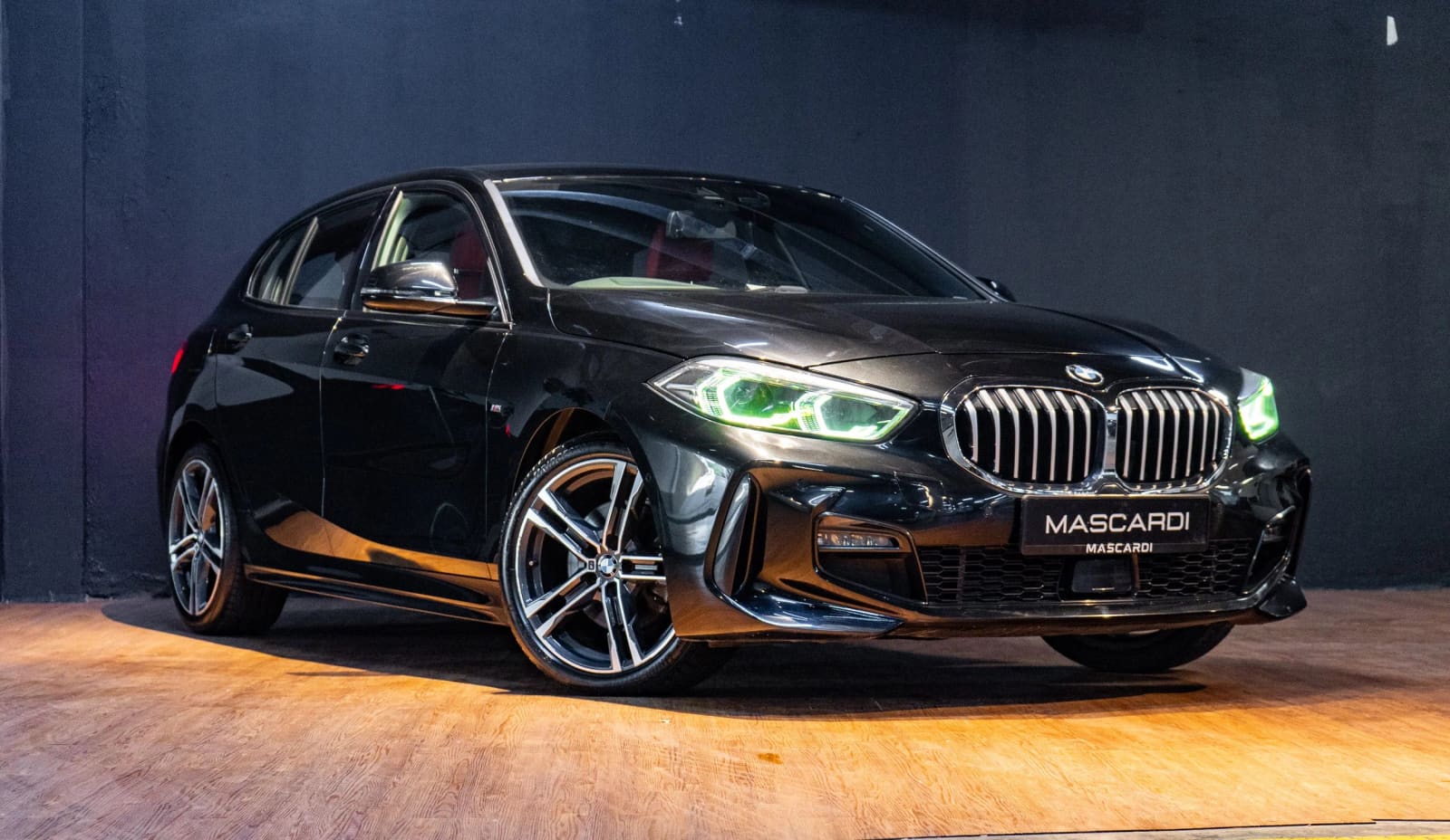 BMW 118i M-sport Package thumbnail 4