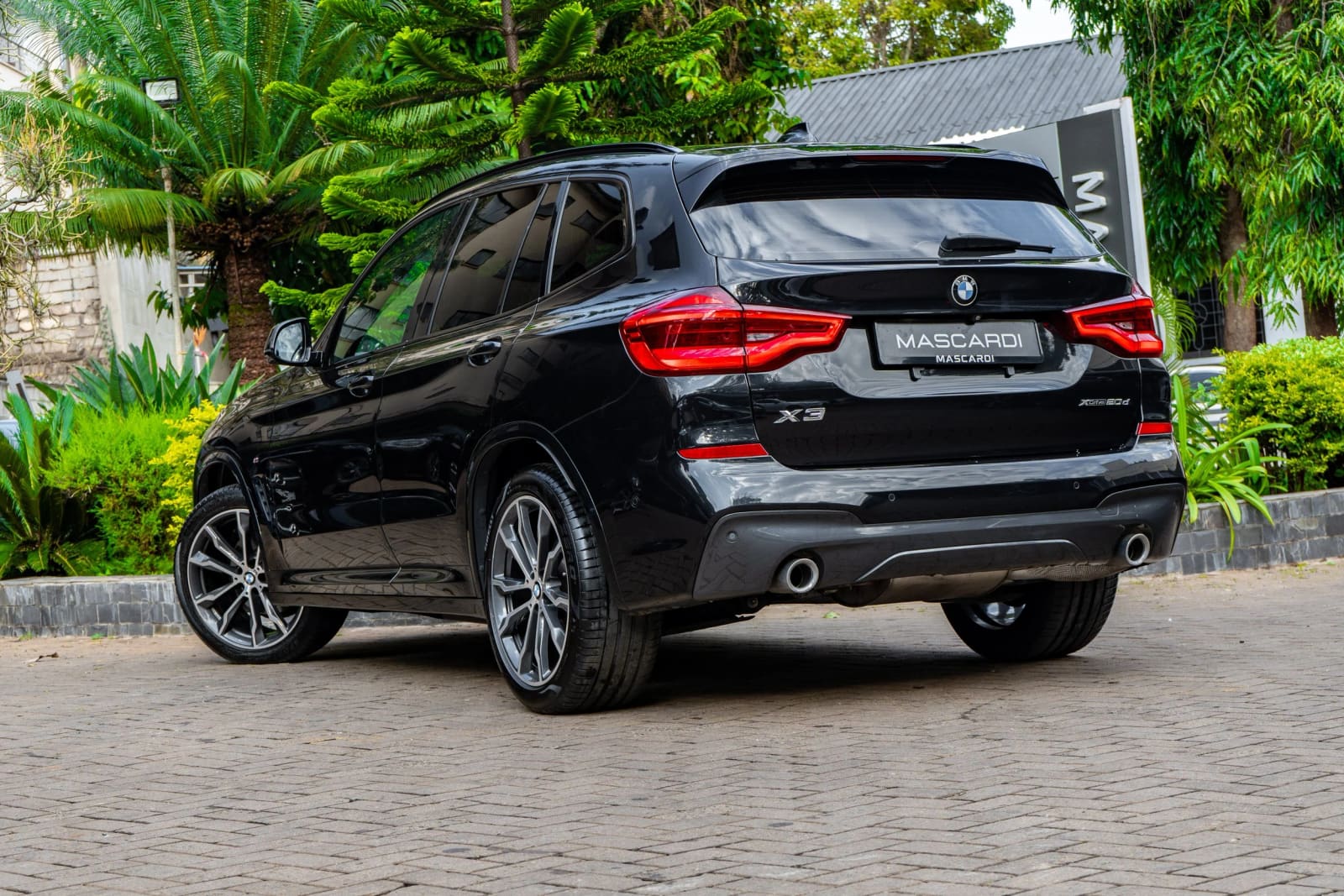 BMW X3 X-Drive 20d thumbnail 4