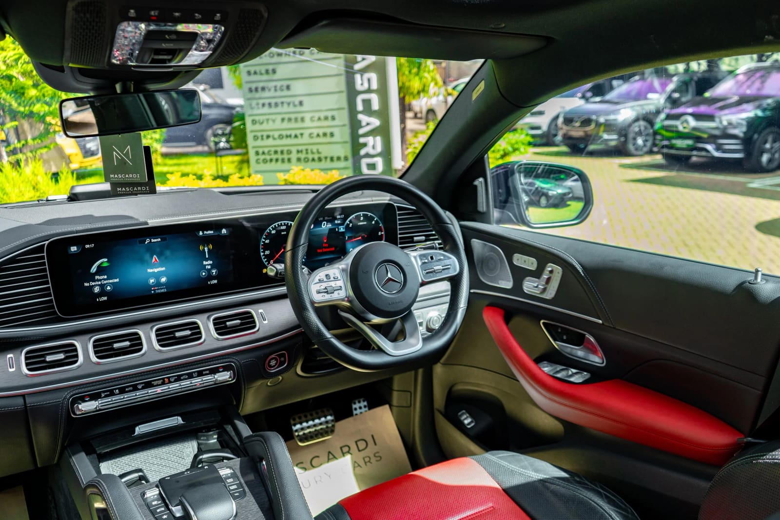 Mercedes-Benz GLE 400D thumbnail 7