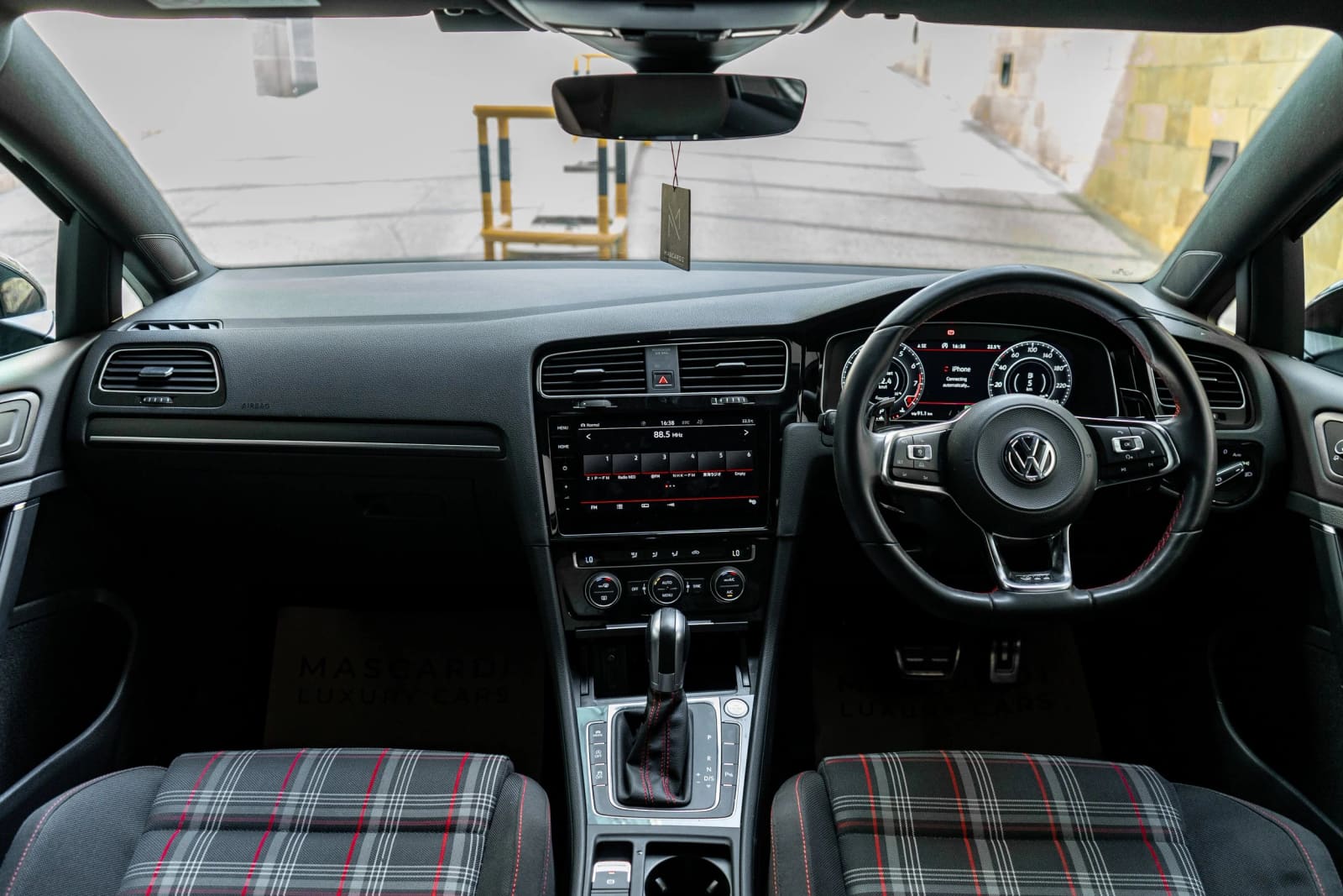 Volkswagen Golf GTI MK7.5 thumbnail 3