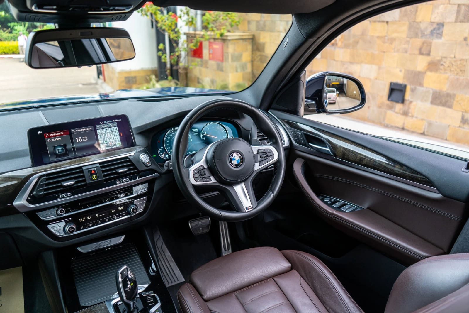 BMW X3 X-Drive 20i thumbnail 6