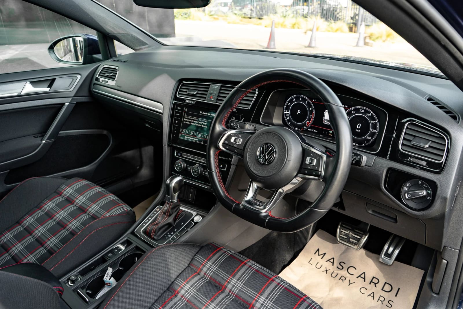 Volkswagen Golf GTI MK7.5 thumbnail 7