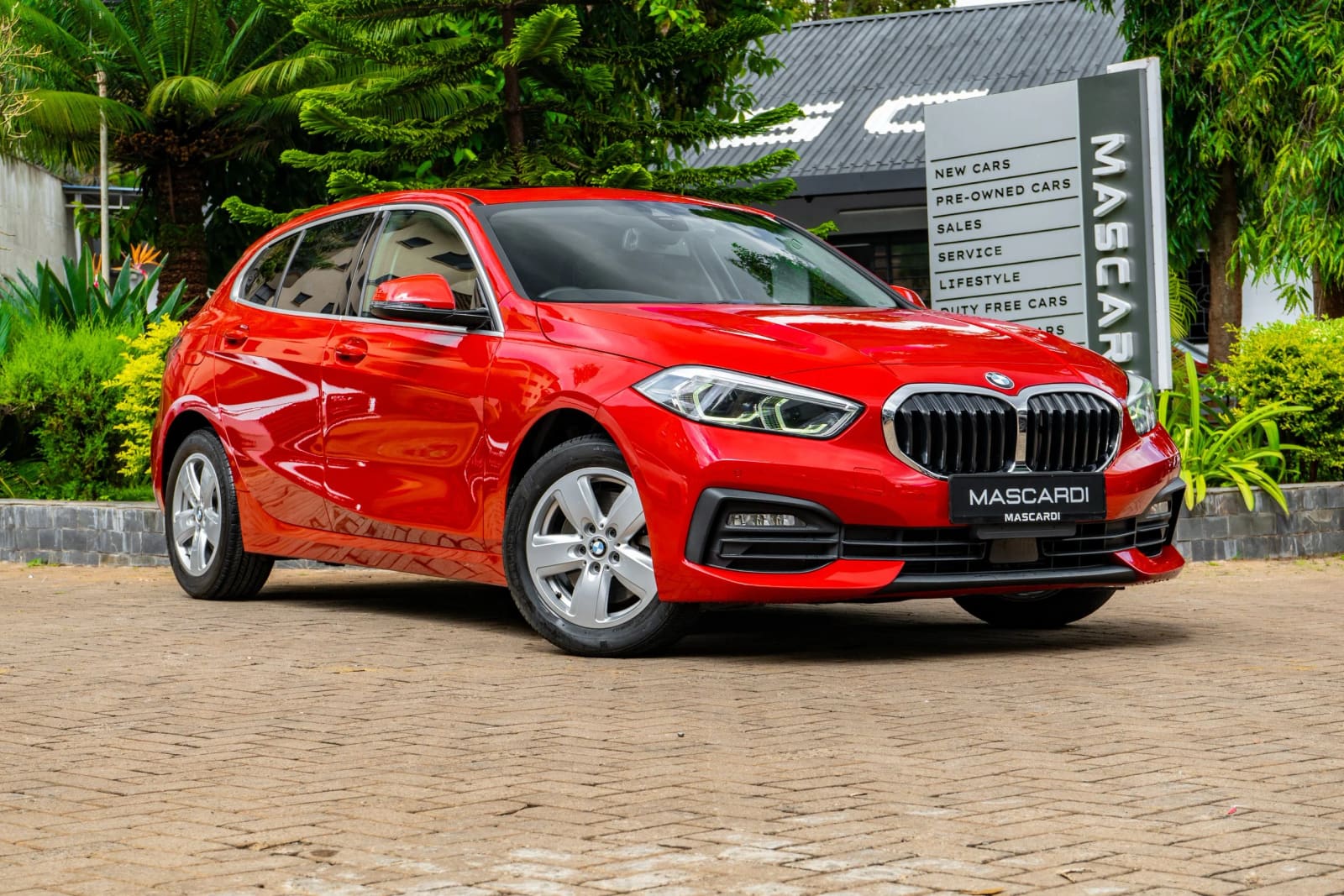 BMW 118i thumbnail 4