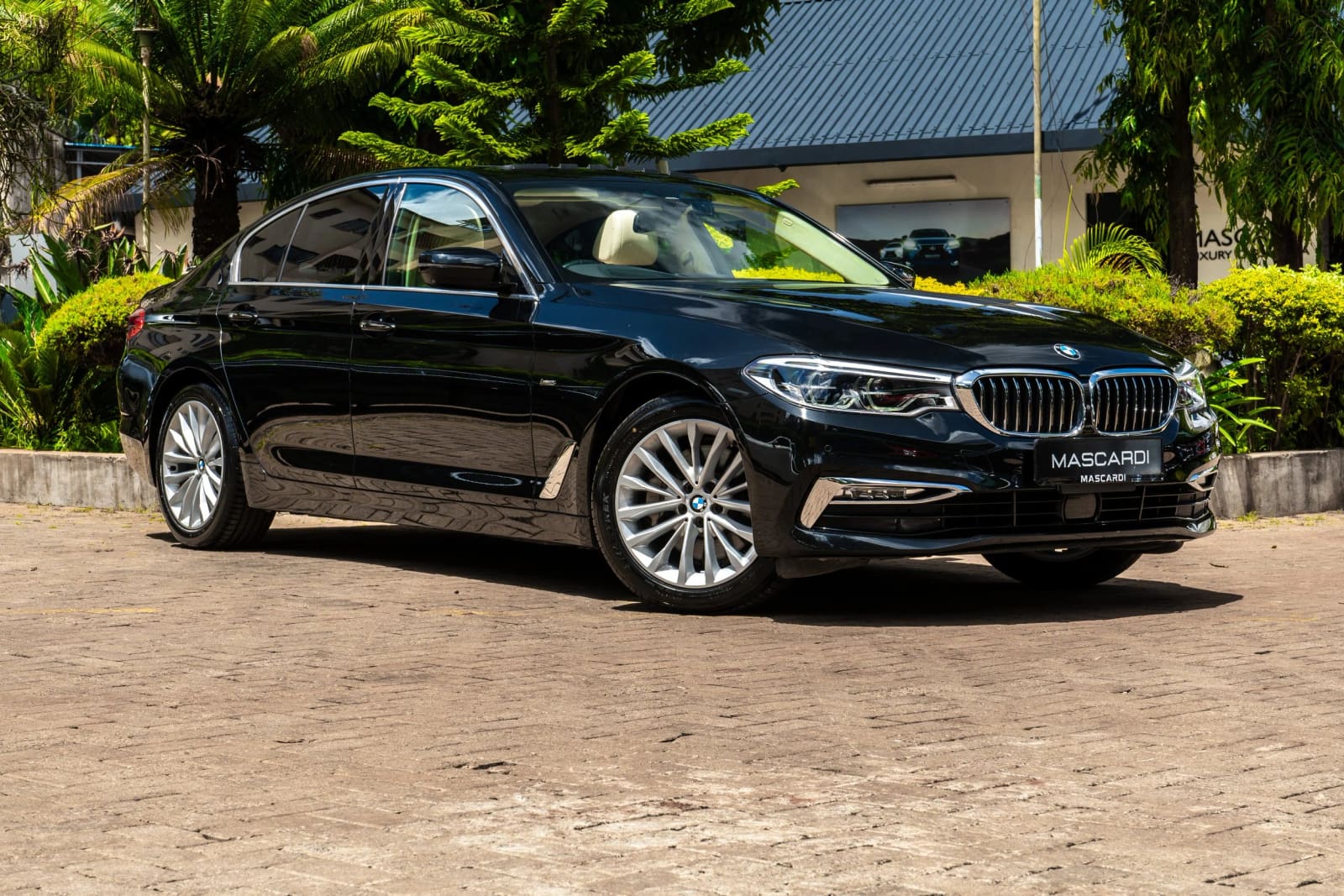BMW 530i thumbnail 5