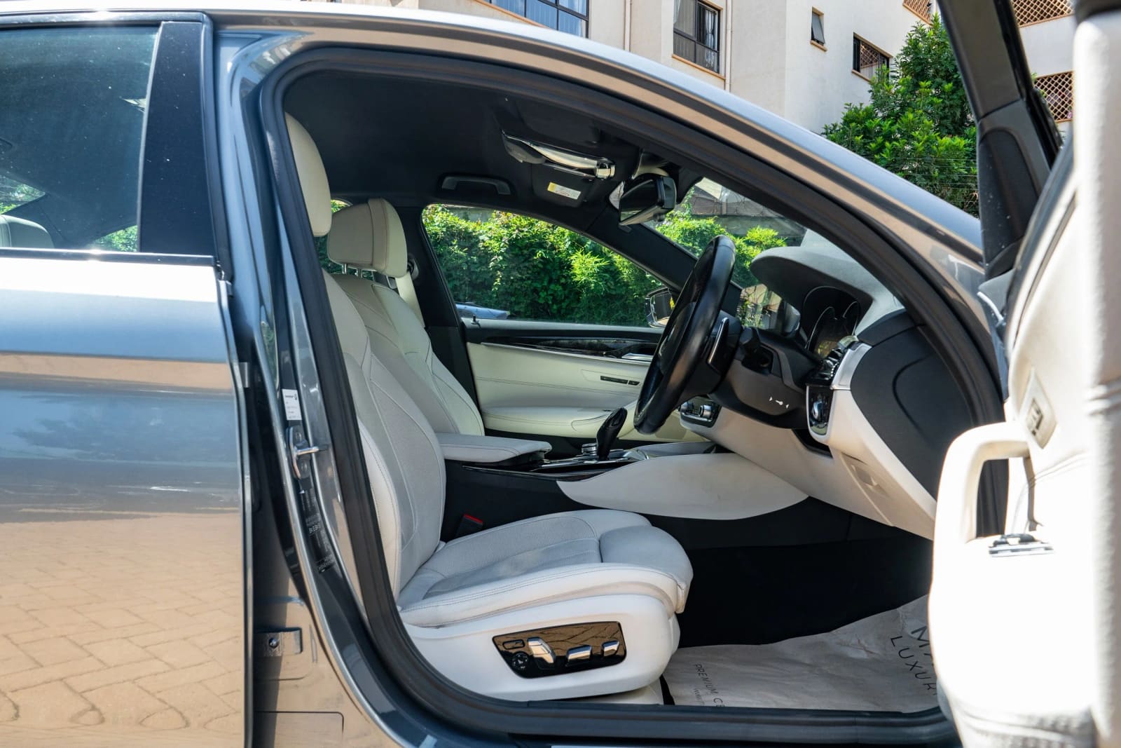 BMW 530i thumbnail 7