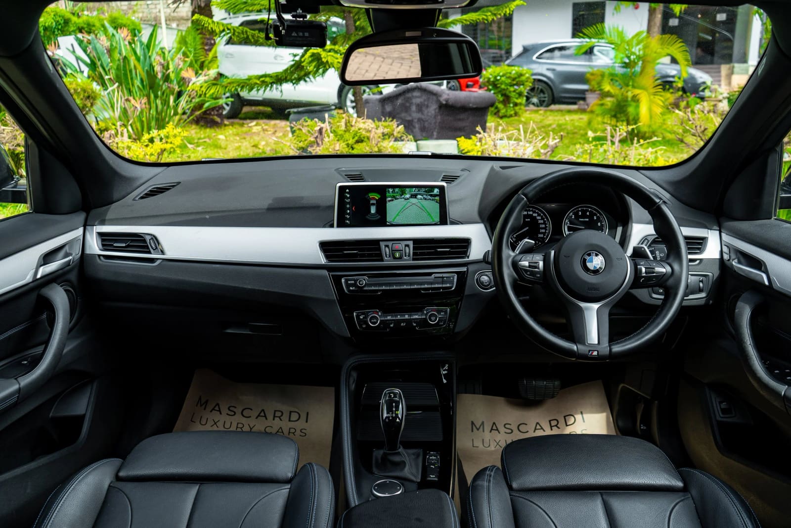 BMW X1 X-Drive 20i thumbnail 3