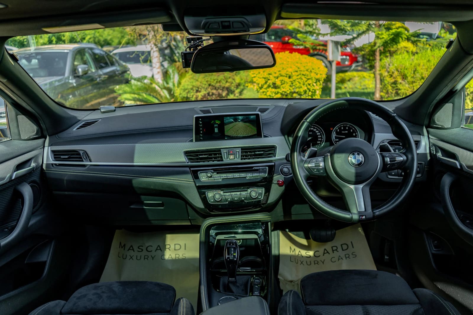 BMW X2 X-Drive20i thumbnail 3
