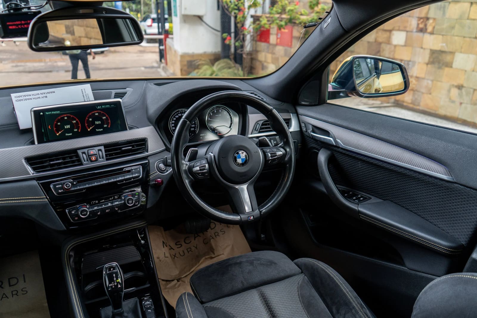 BMW X2 X-Drive20i thumbnail 6