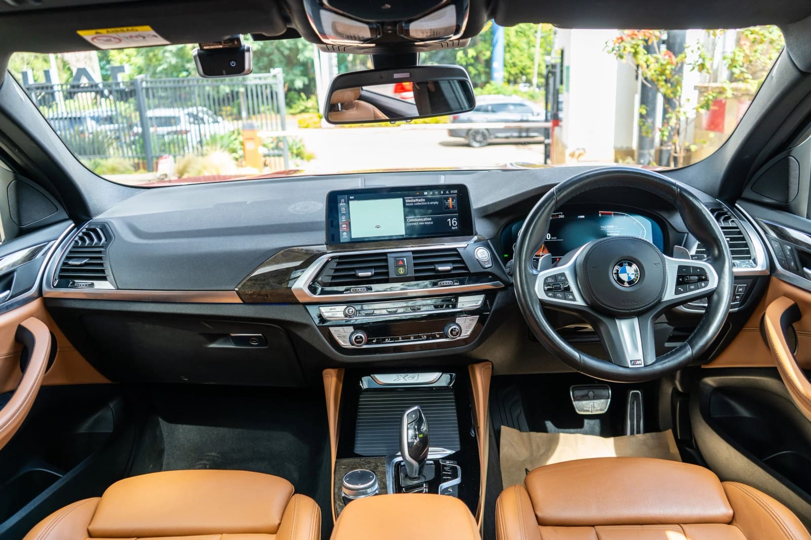 BMW X4 X-DRIVE 20d thumbnail 3