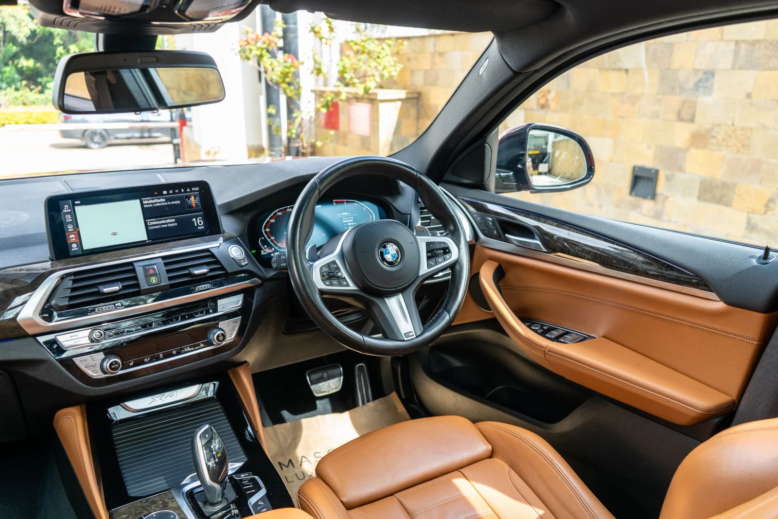 BMW X4 X-DRIVE 20d thumbnail 4