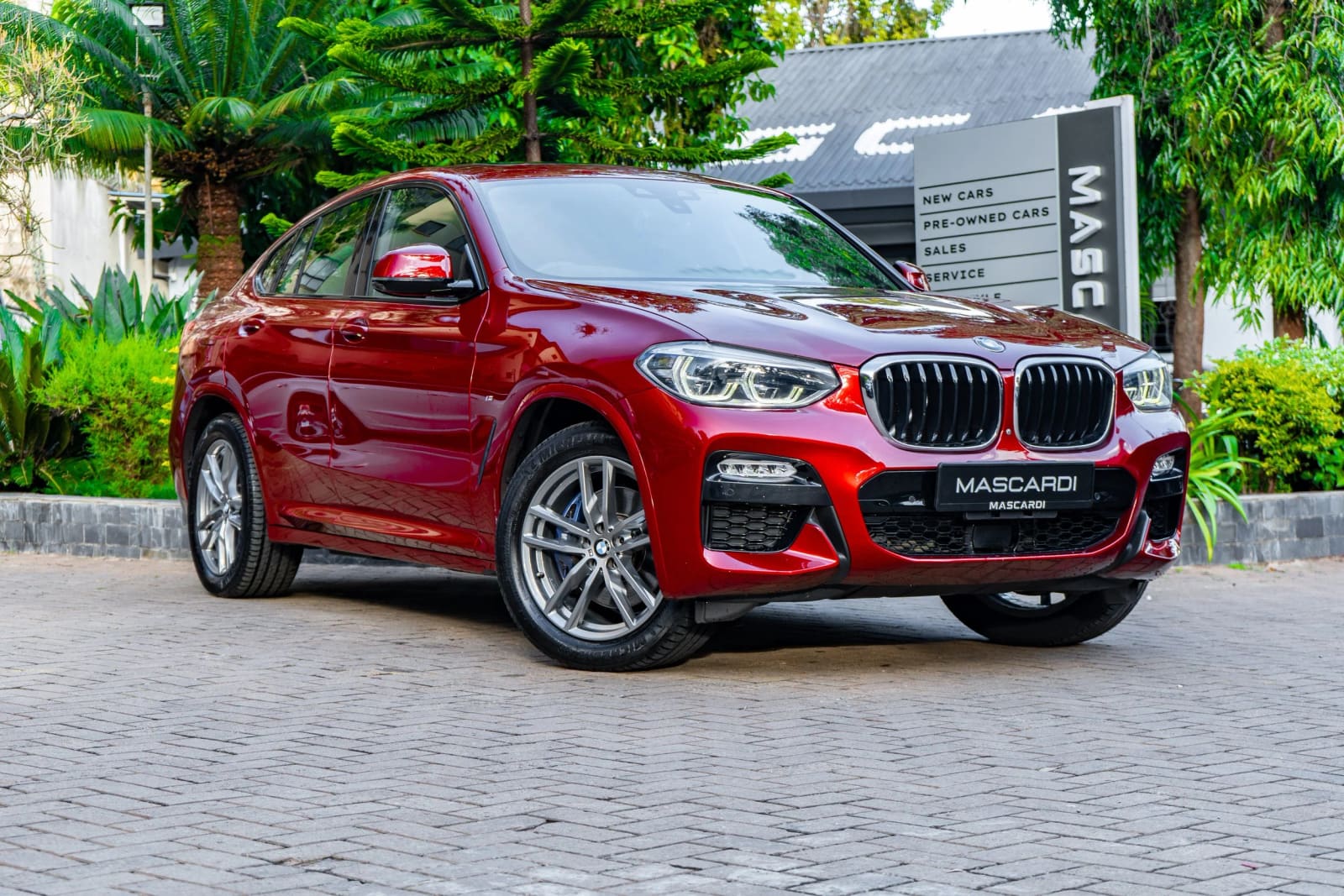 BMW X4 X-DRIVE 30i thumbnail 4