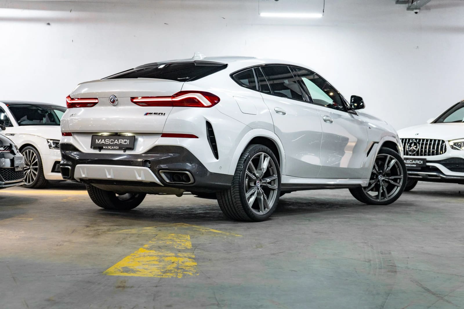 BMW X6 X-DRIVE M50i G06 thumbnail 2