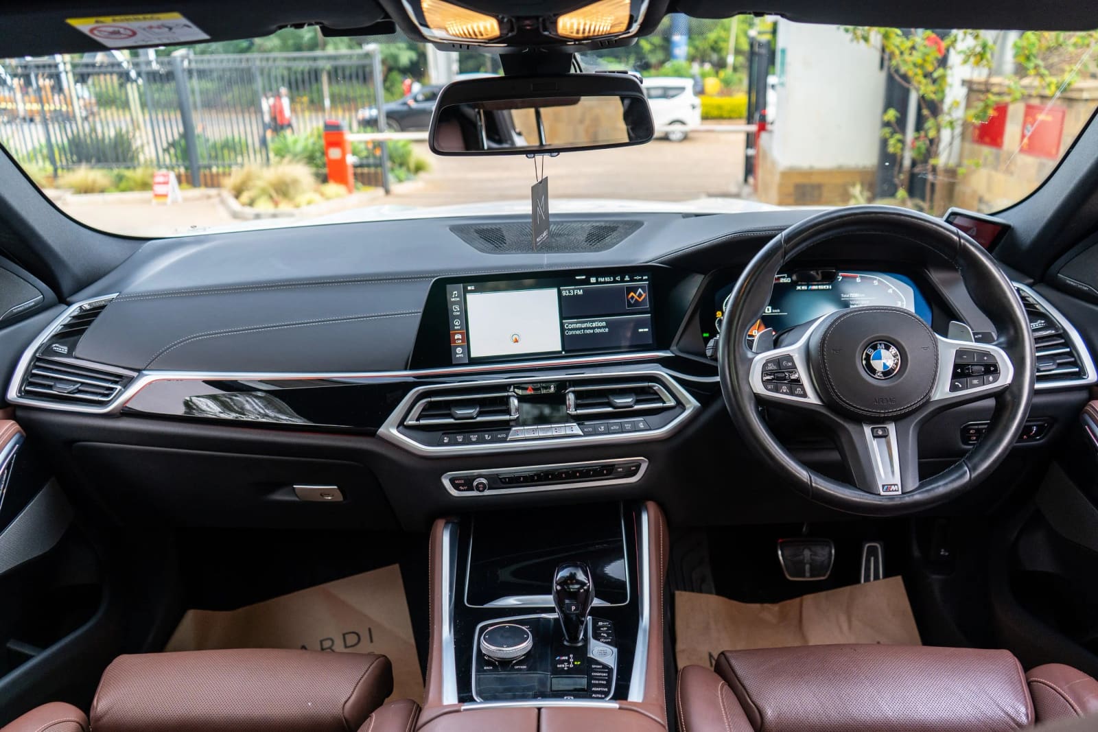 BMW X6 X-DRIVE M50i G06 thumbnail 3