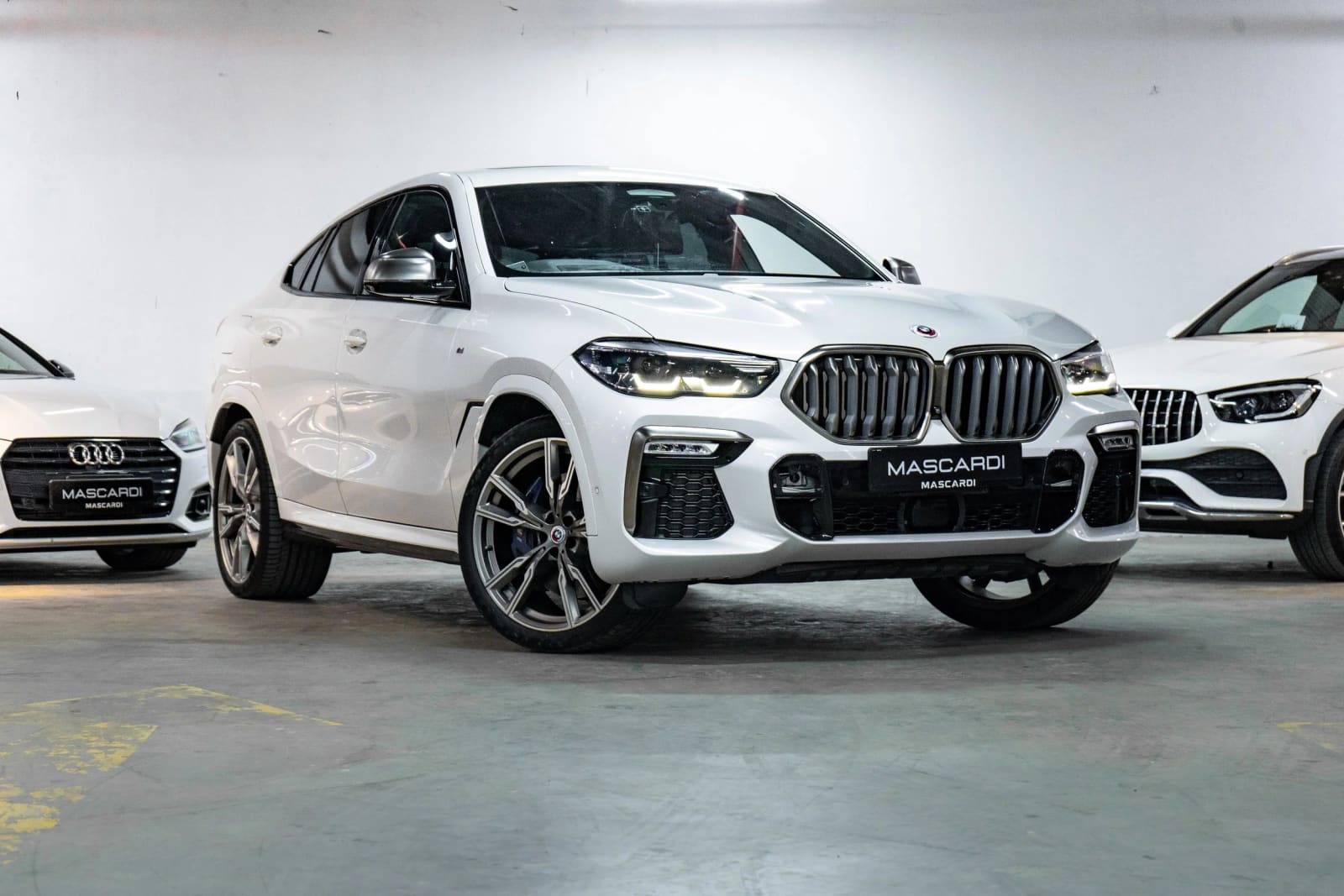 BMW X6 X-DRIVE M50i G06 thumbnail 4
