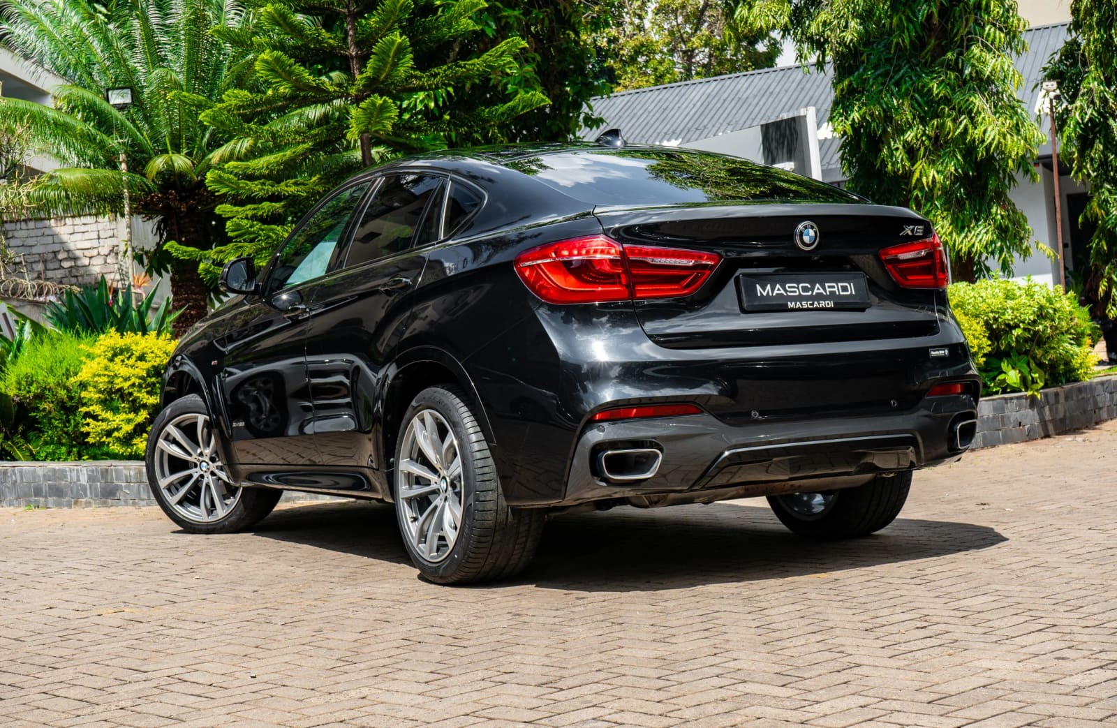 BMW X6 M-Sport Package thumbnail 5