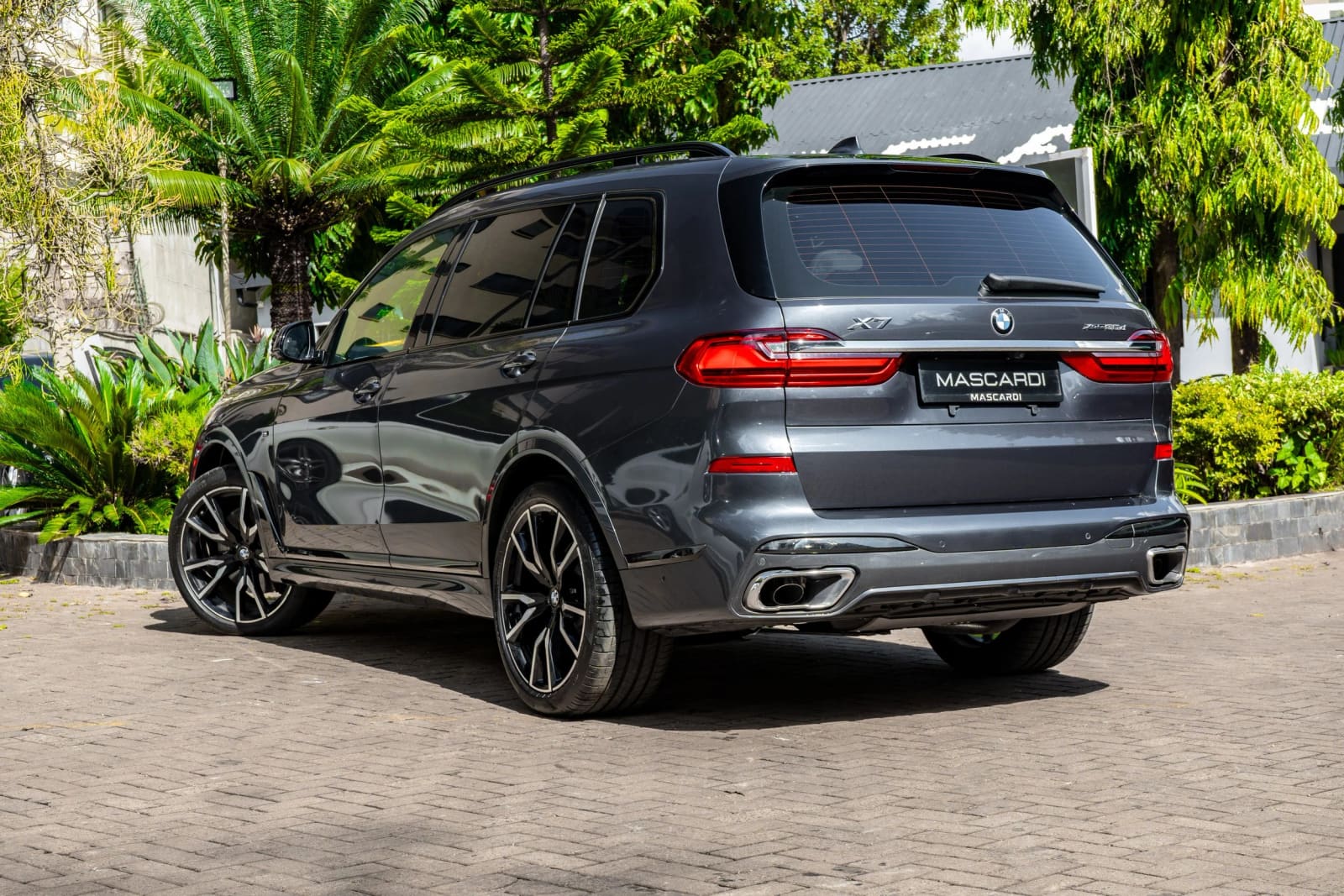 BMW X7 X-DRIVE 35D thumbnail 5