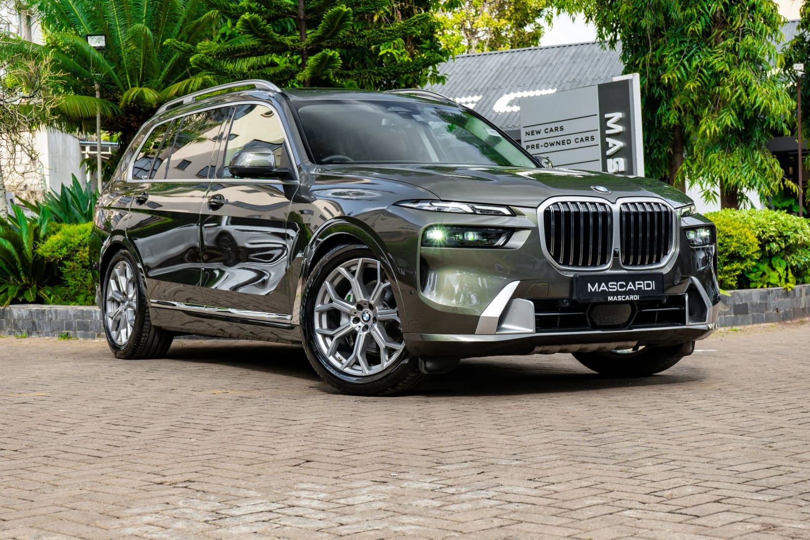 BMW X7 X-DRIVE 40i thumbnail 5