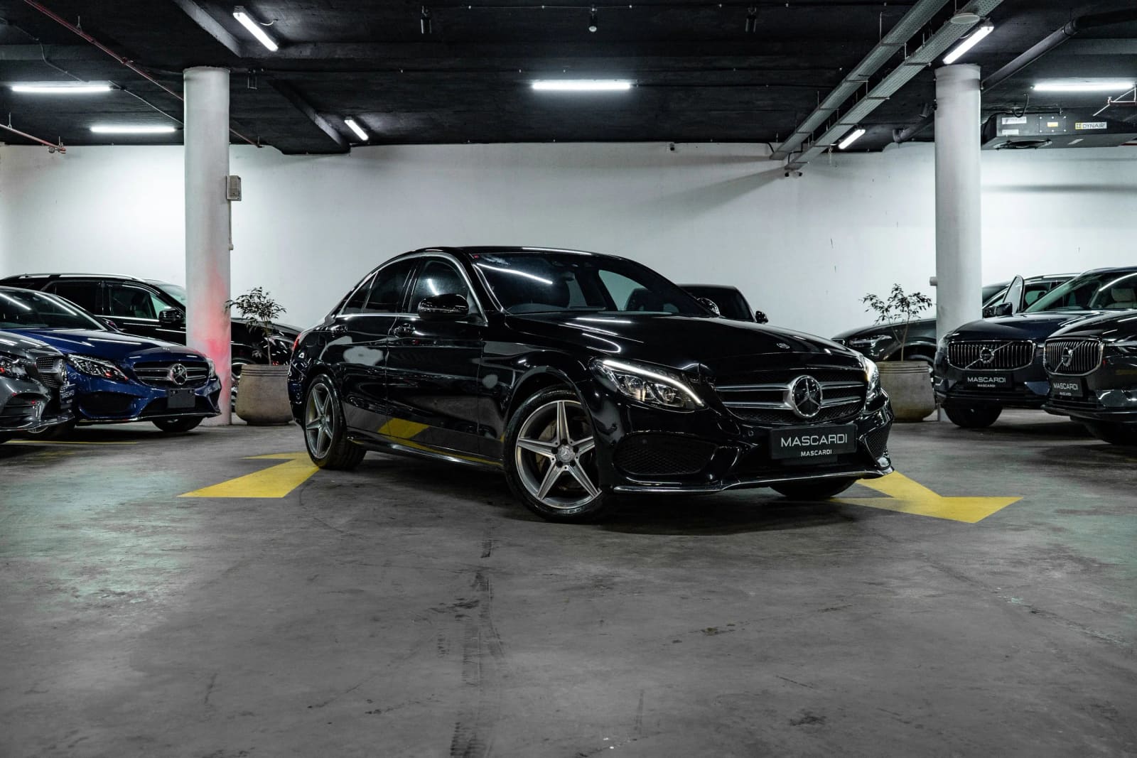 Mercedes-Benz C200 thumbnail 5