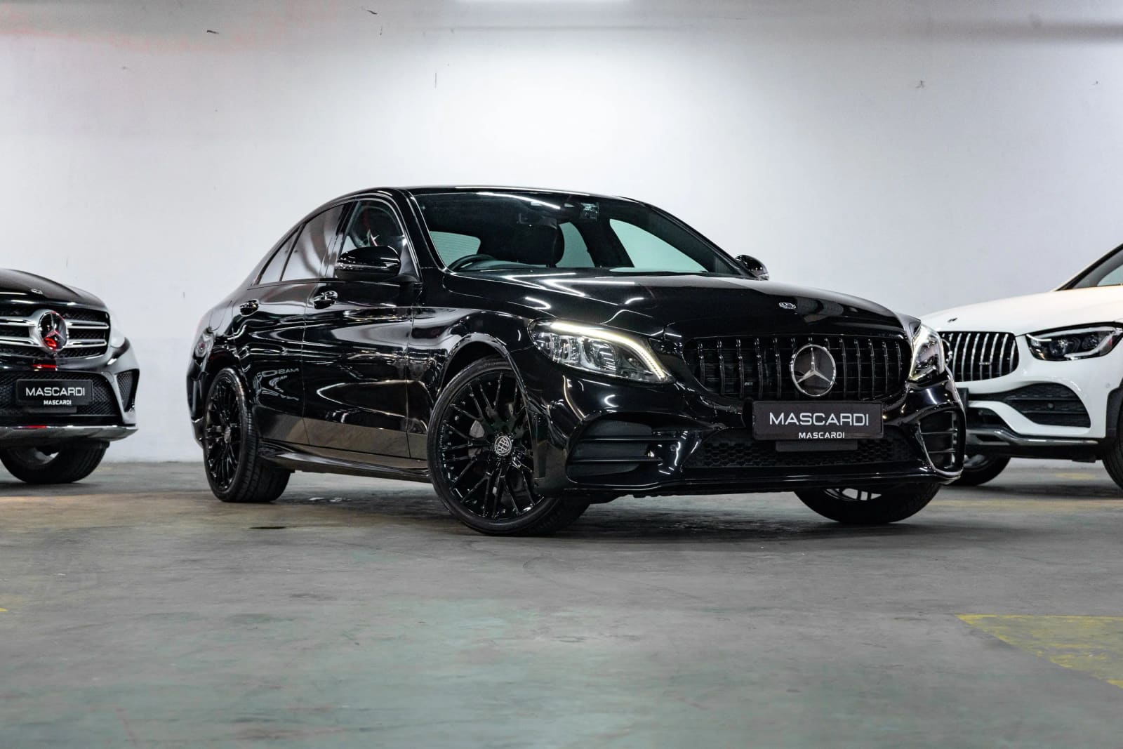 Mercedes-Benz C220d AMG Package thumbnail 4