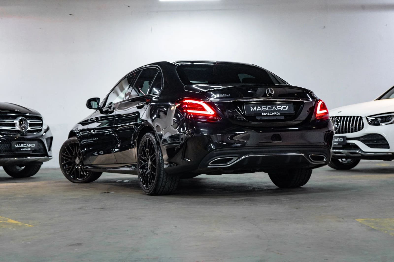 Mercedes-Benz C220d AMG Package thumbnail 5