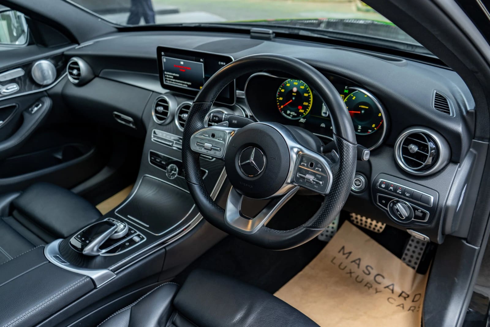 Mercedes-Benz C220d AMG Package thumbnail 6