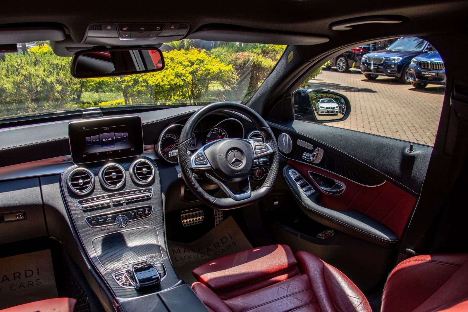 Mercedes-Benz C43 V6 AMG thumbnail 3