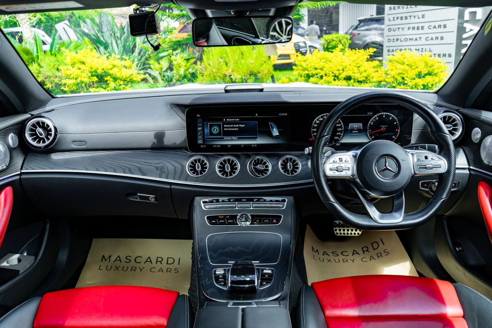 Mercedes-Benz E200 Coupe thumbnail 3
