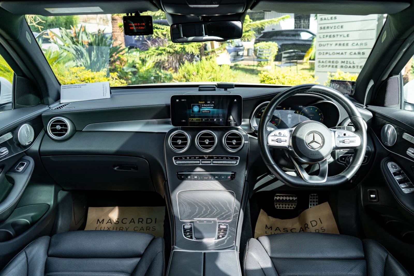Mercedes-Benz GLC 300 AMG 4Matic thumbnail 3