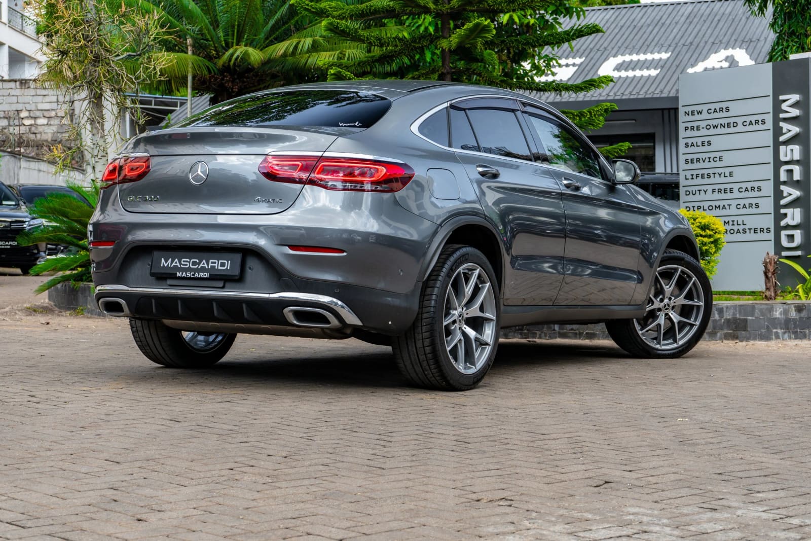 Mercedes-Benz GLC 300 Coupe 4Matic thumbnail 2