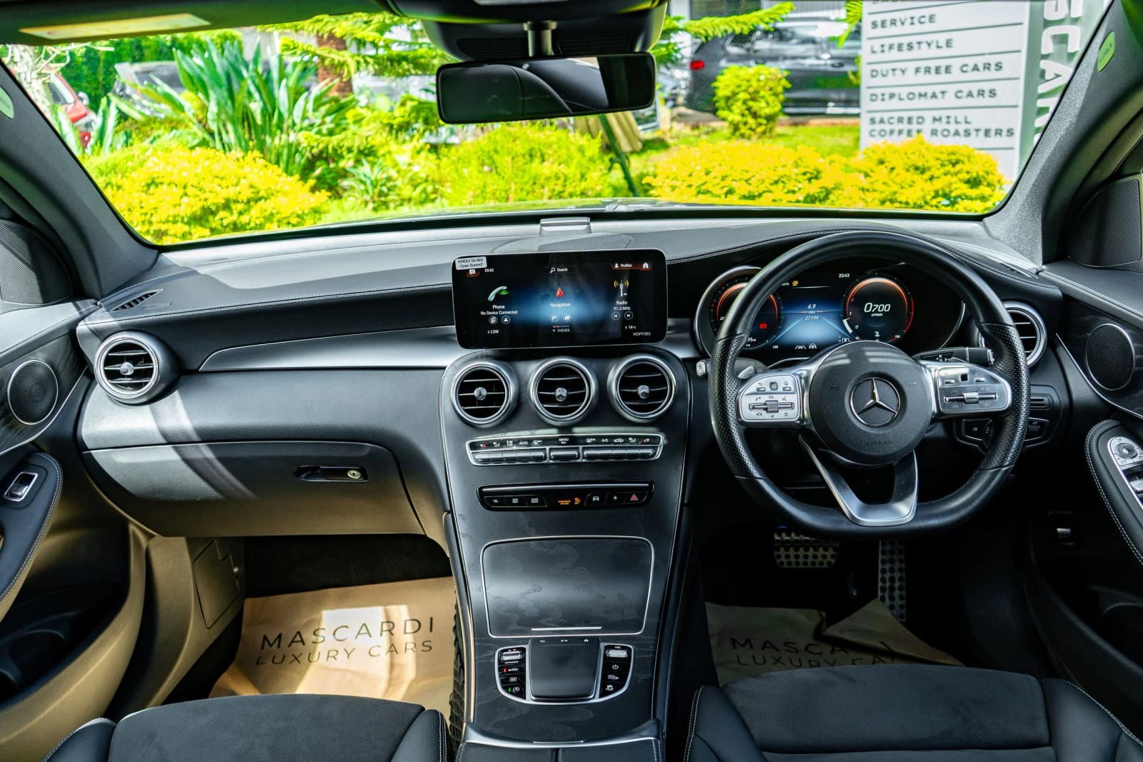 Mercedes-Benz GLC 300 Coupe 4Matic thumbnail 3
