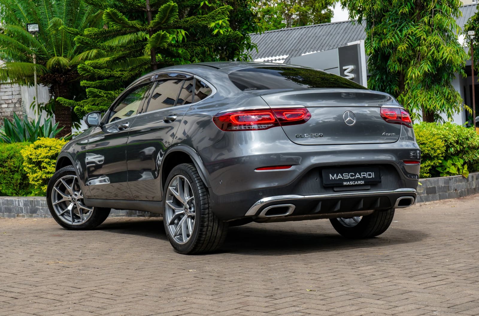Mercedes-Benz GLC 300 Coupe 4Matic thumbnail 6