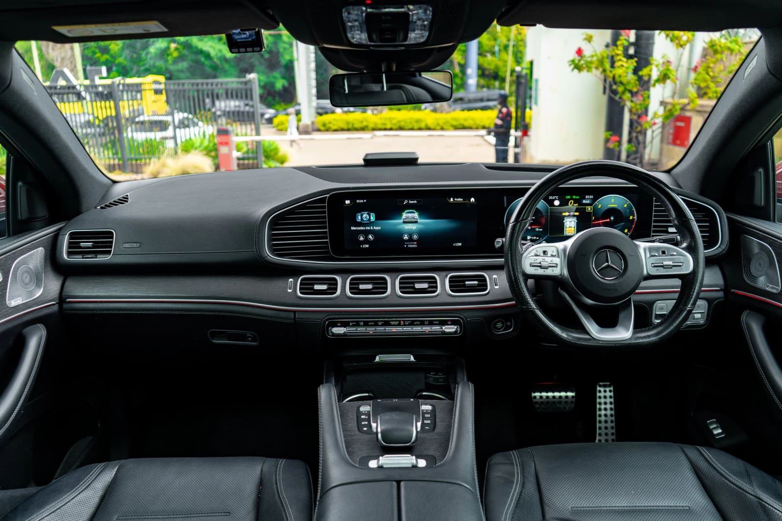 Mercedes-Benz GLE 400D thumbnail 3