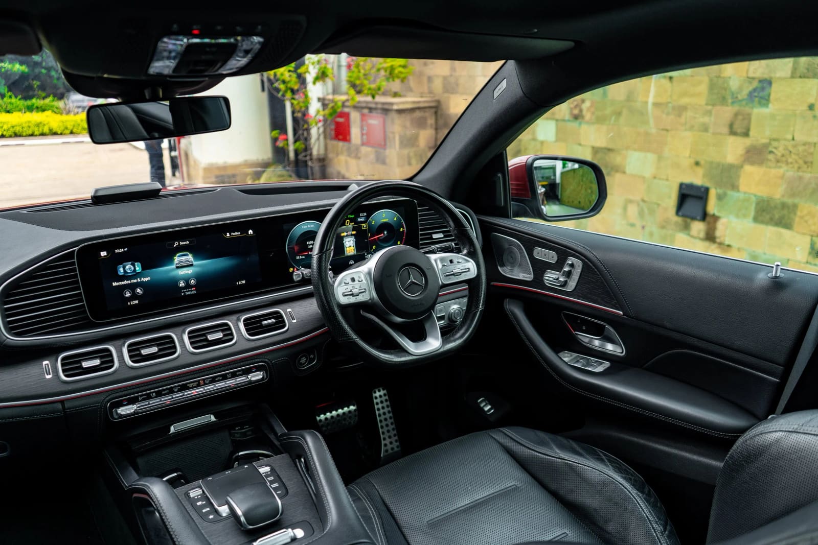 Mercedes-Benz GLE 400D thumbnail 6