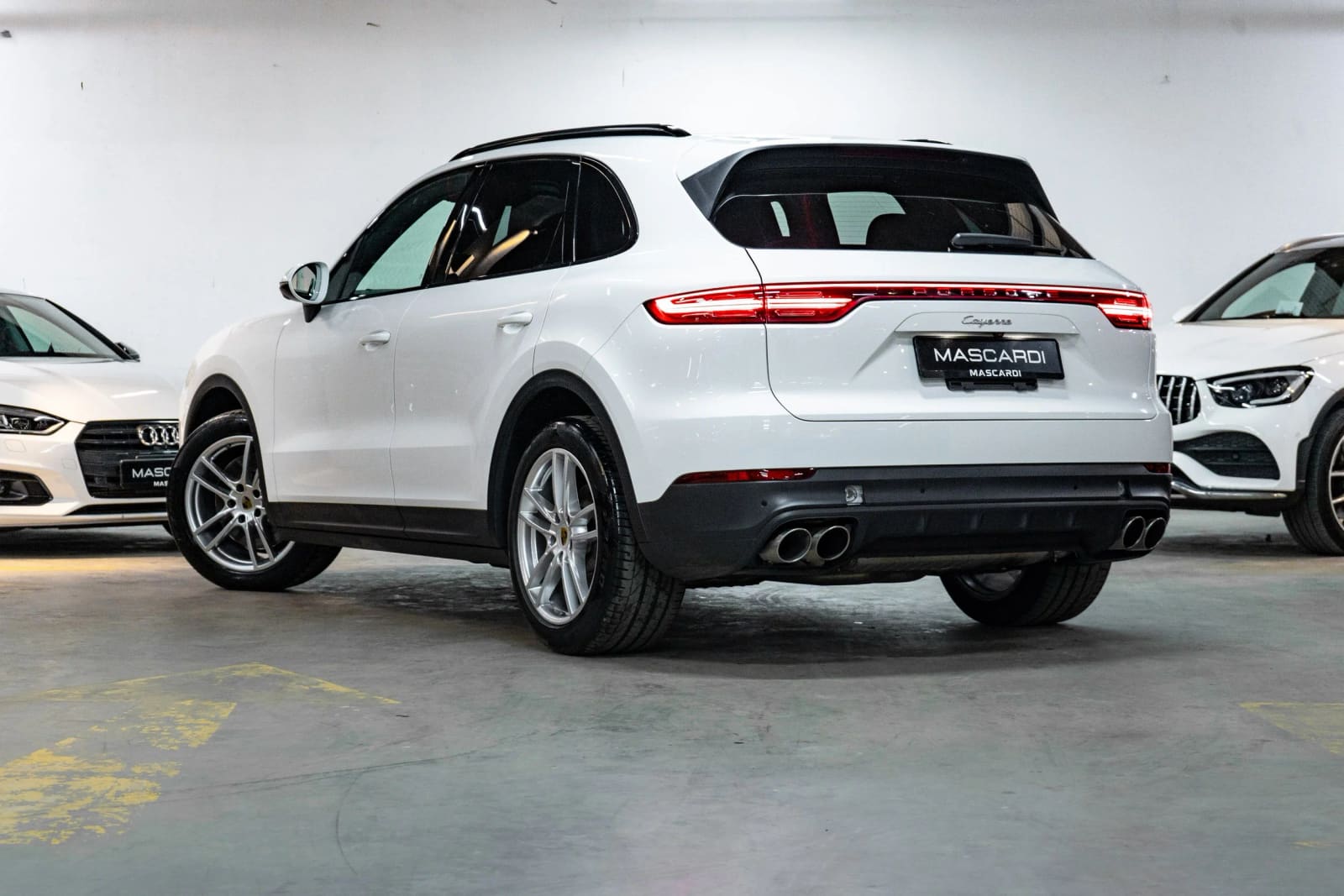 Porsche Cayenne S thumbnail 6