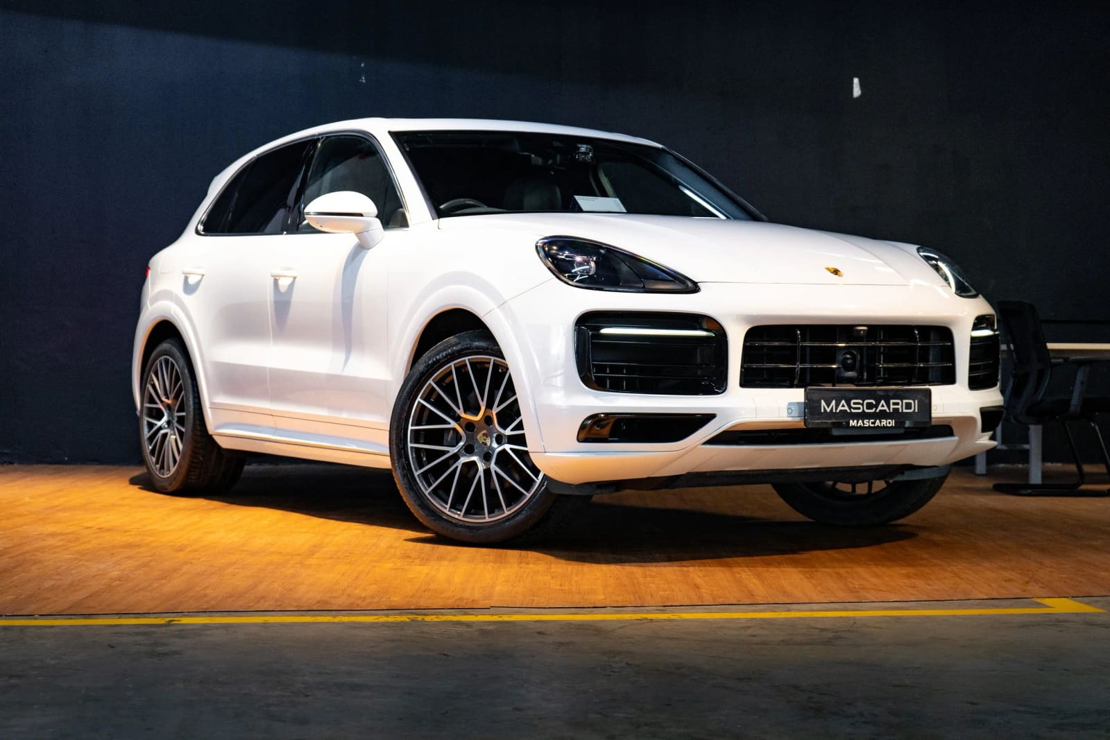 Porsche Cayenne thumbnail 4