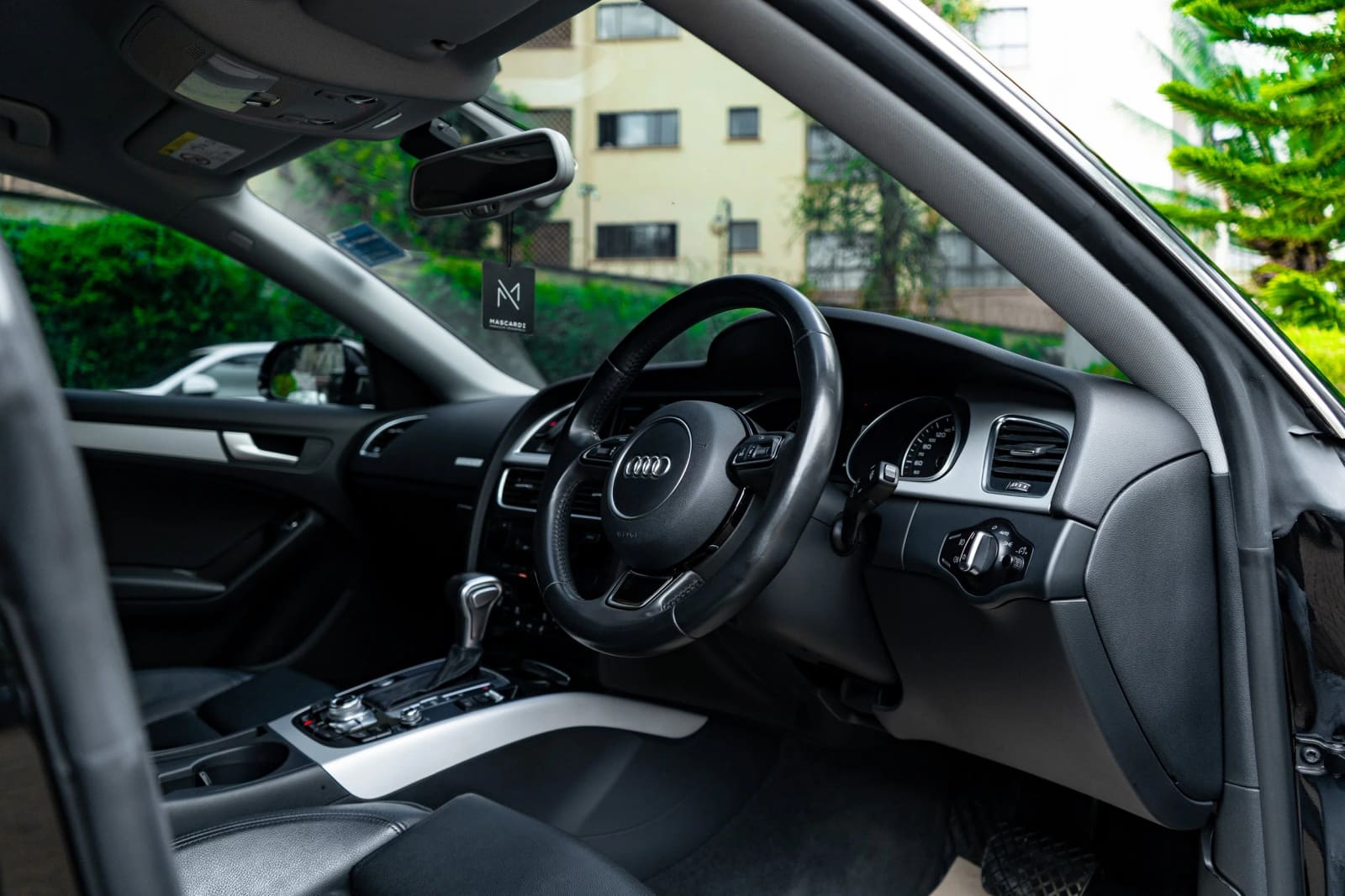 Audi A5 2.0TFSI QUATTRO thumbnail 7