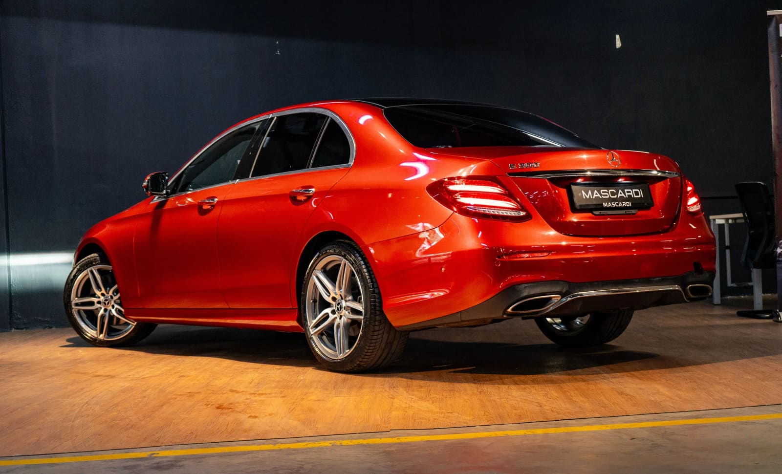 Mercedes-Benz E300 AMG Line Package thumbnail 6
