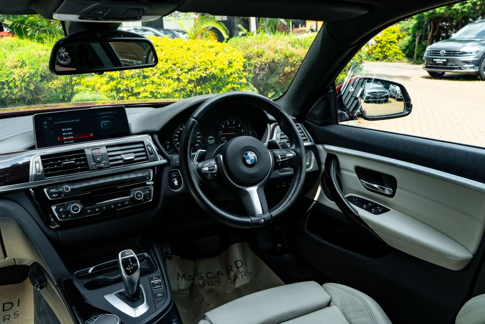 BMW 420i GRAN COUPE thumbnail 3