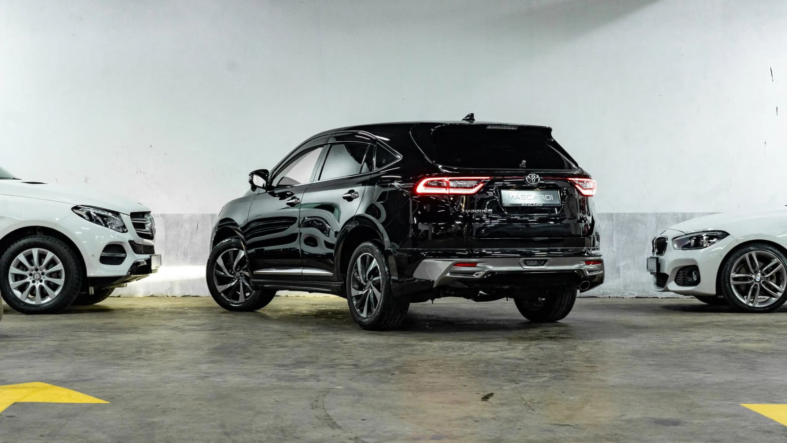 Toyota Harrier Sports Package thumbnail 5
