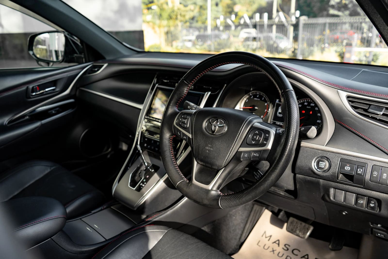 Toyota Harrier Sports Package thumbnail 7
